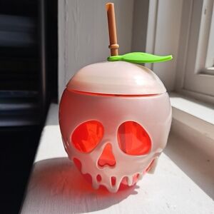 Disney Snow White Poison Apple Cup - Glows In The Dark!